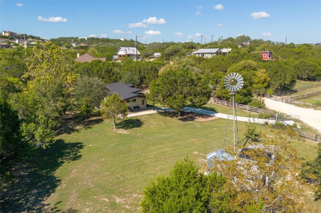 10501 Lake Park DR, Dripping Springs, TX 78620