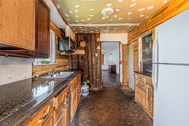 405 W Newton Street, Terrell, TX 75160