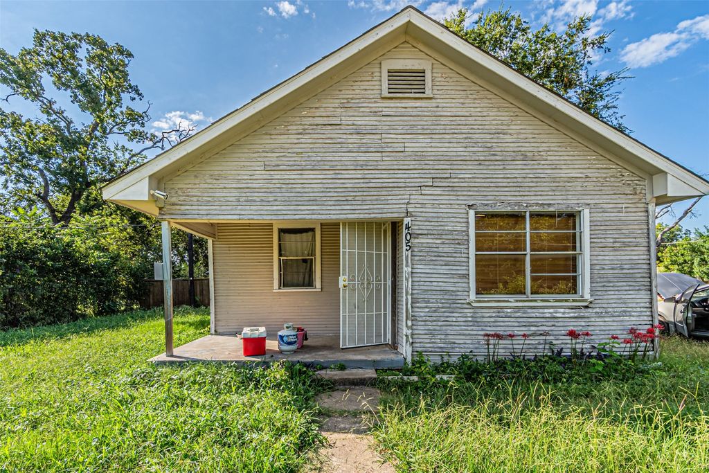 405 W Newton Street, Terrell, TX 75160