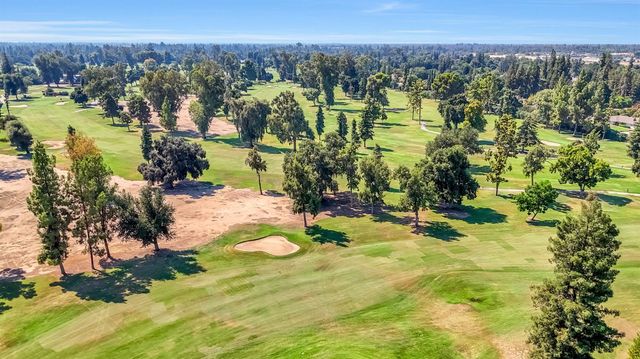5976 E Butler Avenue, Fresno, CA 93727