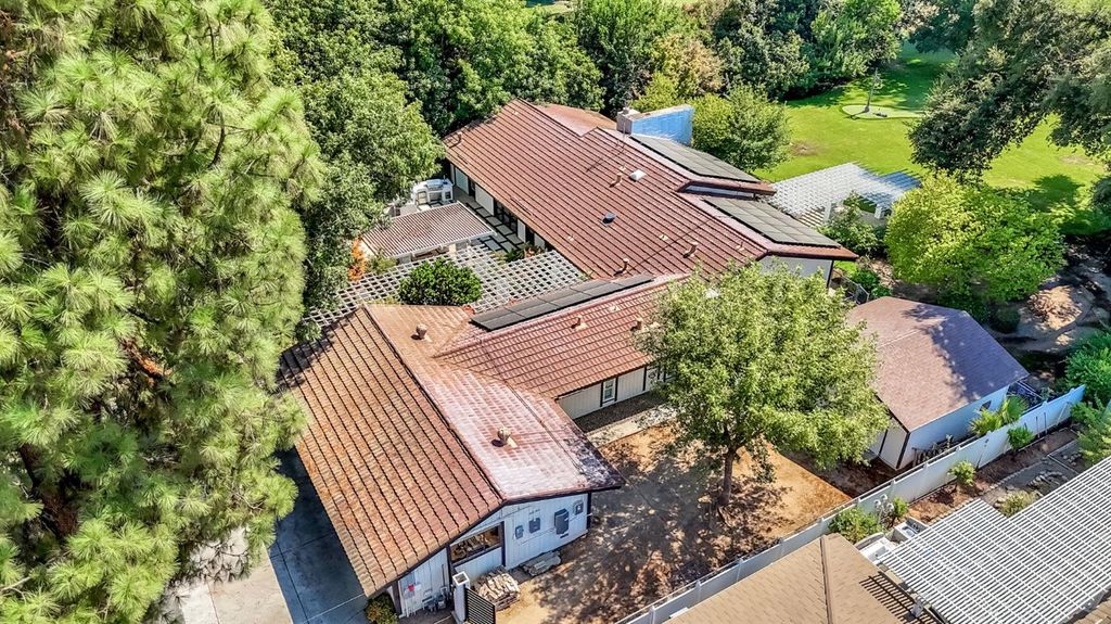Image 68 of property listing at 5976 E Butler Avenue, Fresno, CA 93727