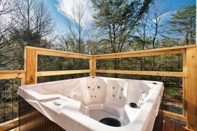 3553 Lillie Boulevard, Sevierville, TN 37876