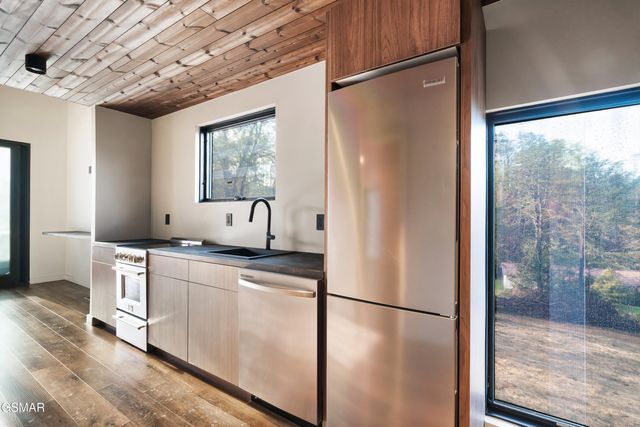 3553 Lillie Boulevard, Sevierville, TN 37876