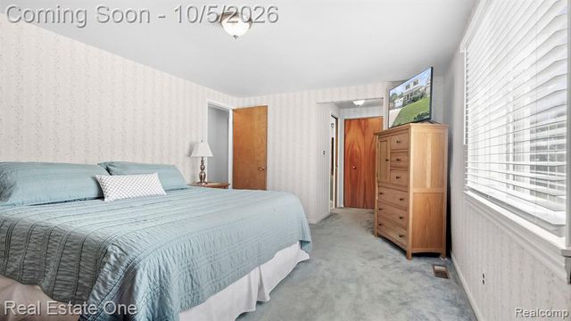 3807 River Drive, Lincoln Park, MI 48146