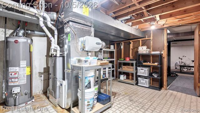 3807 River Drive, Lincoln Park, MI 48146