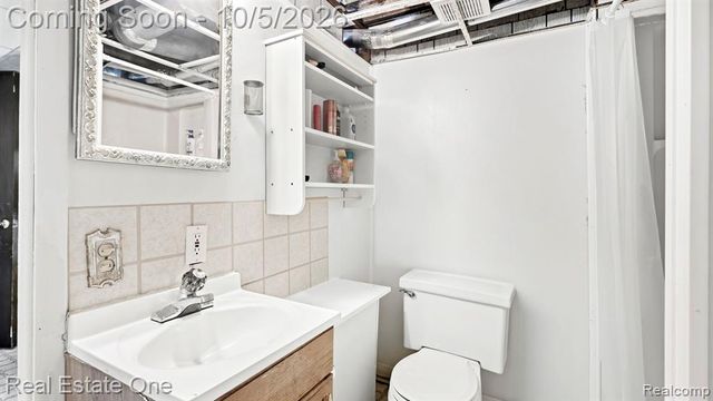3807 River Drive, Lincoln Park, MI 48146