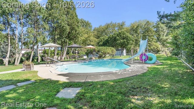 3807 River Drive, Lincoln Park, MI 48146