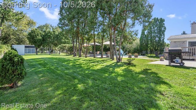 3807 River Drive, Lincoln Park, MI 48146