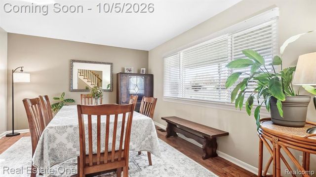 3807 River Drive, Lincoln Park, MI 48146