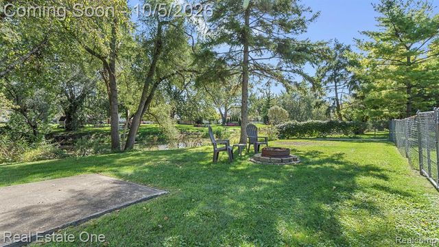 3807 River Drive, Lincoln Park, MI 48146