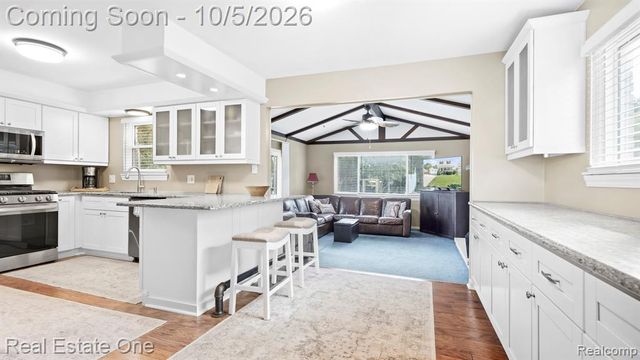 3807 River Drive, Lincoln Park, MI 48146