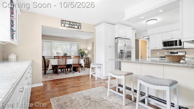 3807 River Drive, Lincoln Park, MI 48146
