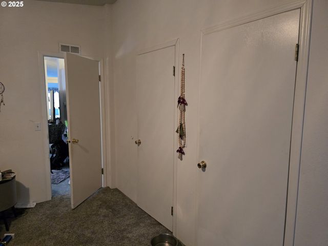 217 Ne PEGGY Ave, Roseburg, OR 97470