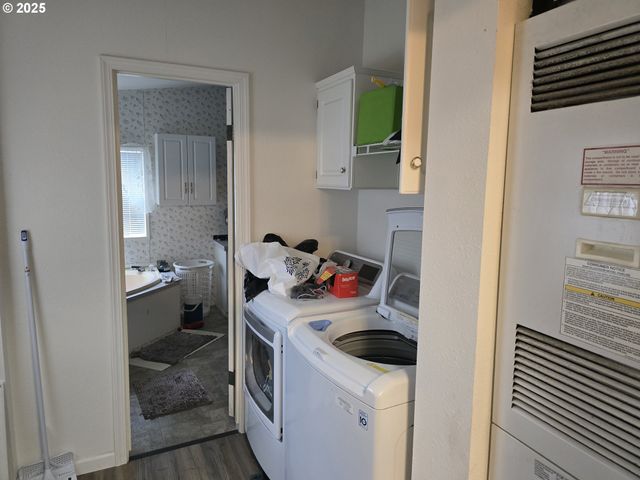 217 Ne PEGGY Ave, Roseburg, OR 97470