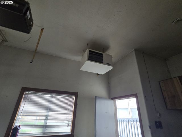 217 Ne PEGGY Ave, Roseburg, OR 97470