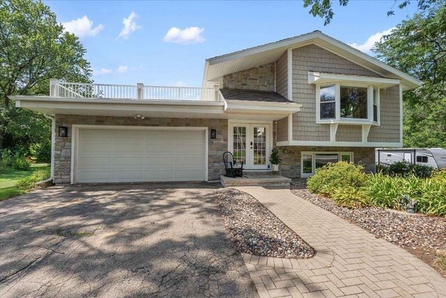 2321 Gold Drive, Fitchburg, WI 53711