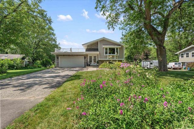 2321 Gold Drive, Fitchburg, WI 53711