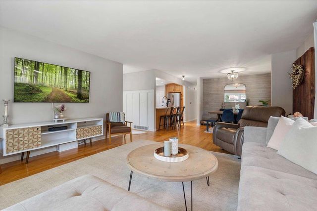 2321 Gold Drive, Fitchburg, WI 53711
