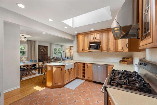 2321 Gold Drive, Fitchburg, WI 53711