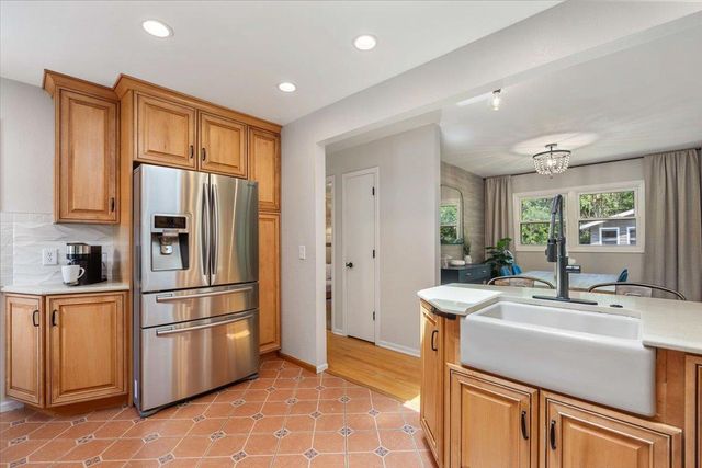 2321 Gold Drive, Fitchburg, WI 53711