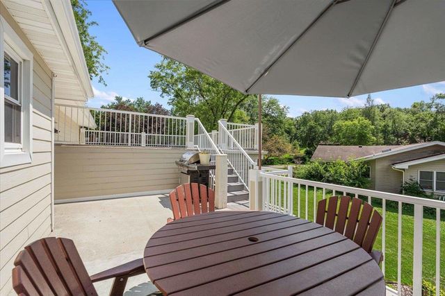 2321 Gold Drive, Fitchburg, WI 53711