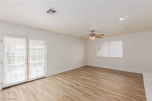 861 Vegas Valley Drive, Las Vegas, NV 89109