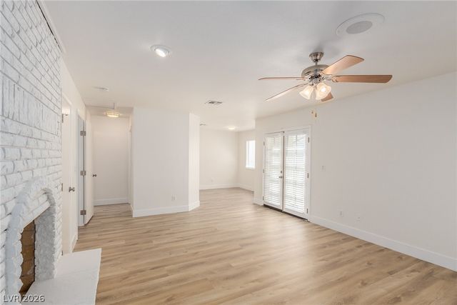 861 Vegas Valley Drive, Las Vegas, NV 89109