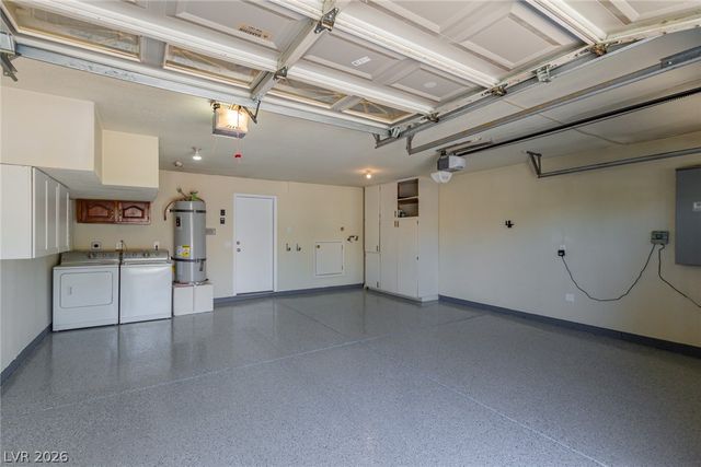 861 Vegas Valley Drive, Las Vegas, NV 89109