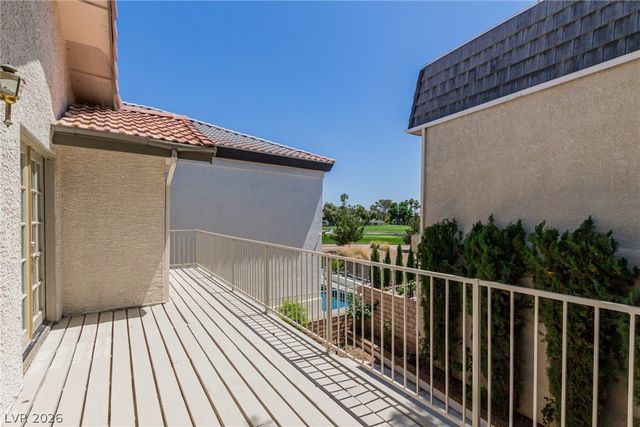 861 Vegas Valley Drive, Las Vegas, NV 89109