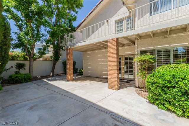 861 Vegas Valley Drive, Las Vegas, NV 89109