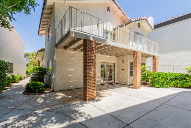 861 Vegas Valley Drive, Las Vegas, NV 89109