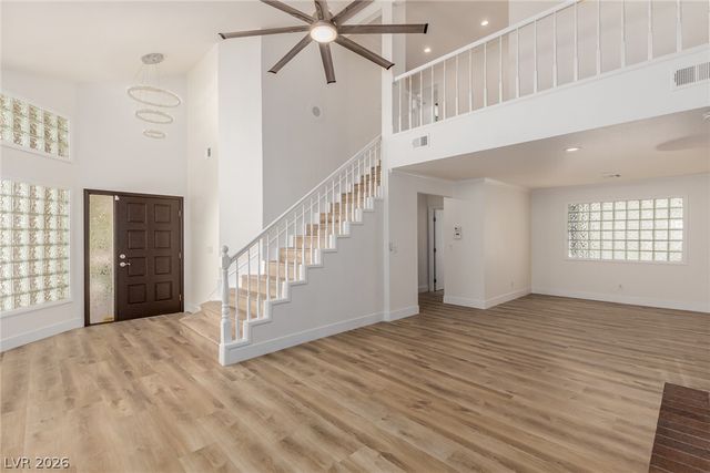 861 Vegas Valley Drive, Las Vegas, NV 89109