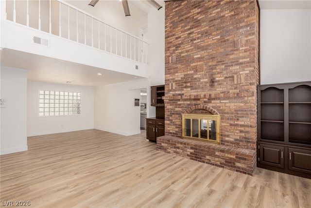 861 Vegas Valley Drive, Las Vegas, NV 89109
