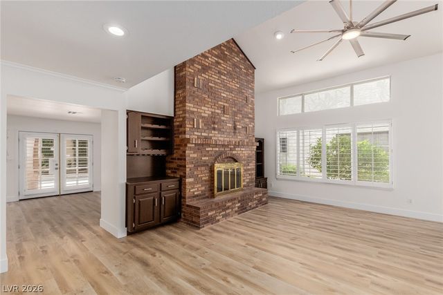 861 Vegas Valley Drive, Las Vegas, NV 89109