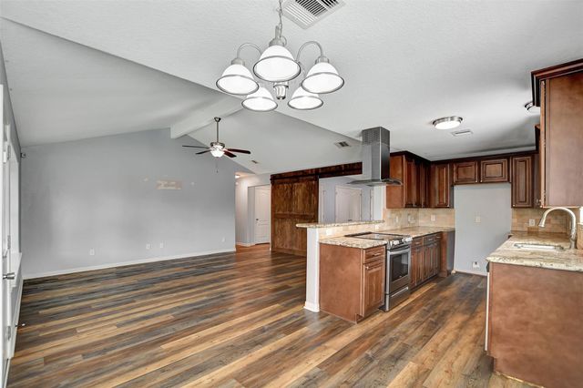 4809 Beechaven Street, Houston, TX 77053