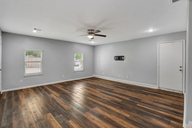 4809 Beechaven Street, Houston, TX 77053