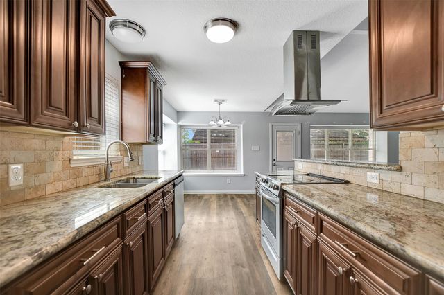 4809 Beechaven Street, Houston, TX 77053