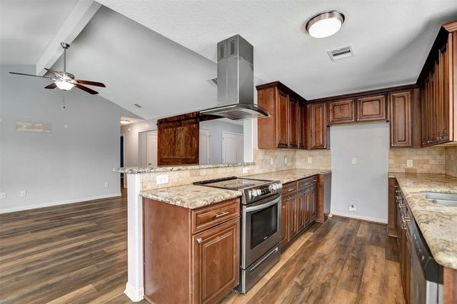 4809 Beechaven Street, Houston, TX 77053