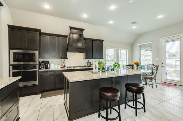 5138 Walnut Grove Lane, Manvel, TX 77578