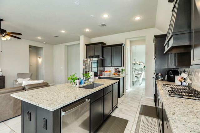 5138 Walnut Grove Lane, Manvel, TX 77578