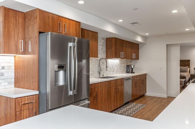 431 Capp Street A, San Francisco, CA 94110