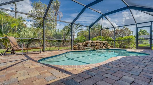 2821 SE 8th AVE, Cape Coral, FL 33904