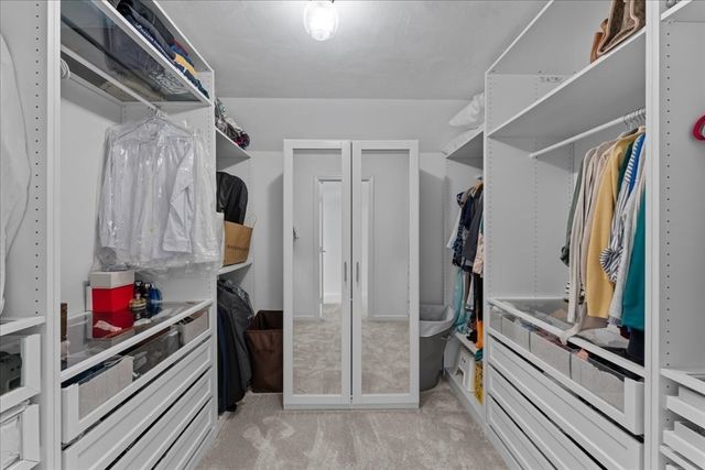 2 Harrison Pl, Franklin, MA 02038
