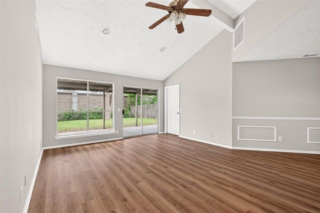 18611 Spinney Lane Drive, Cypress, TX 77433