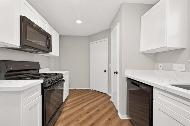 18611 Spinney Lane Drive, Cypress, TX 77433