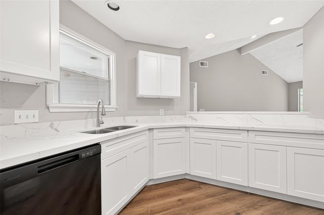18611 Spinney Lane Drive, Cypress, TX 77433
