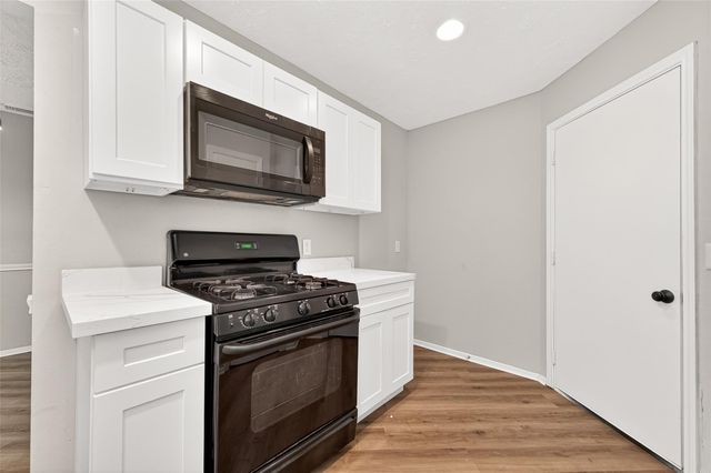 18611 Spinney Lane Drive, Cypress, TX 77433