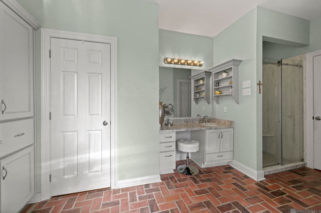 4014 Indian Run Dr, Baton Rouge, LA 70816