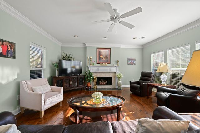 4014 Indian Run Dr, Baton Rouge, LA 70816