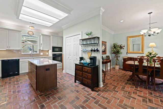 4014 Indian Run Dr, Baton Rouge, LA 70816